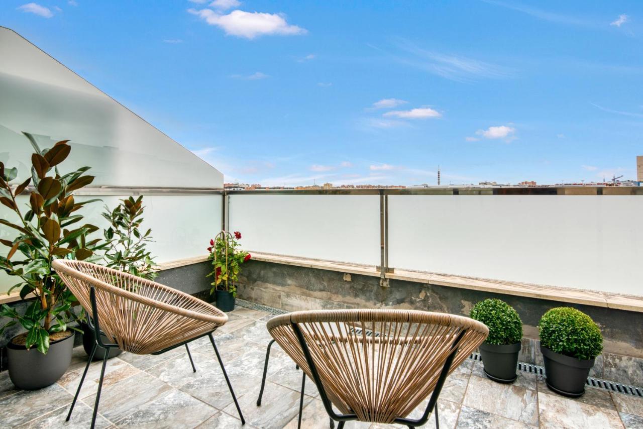 Cozy Penthouse, 20 Min To Downtown, Alcala Norte Madrid Buitenkant foto